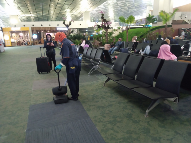 Dahsyatnya Tim Facility Care Terminal Bandara Soetta Terus Pantau