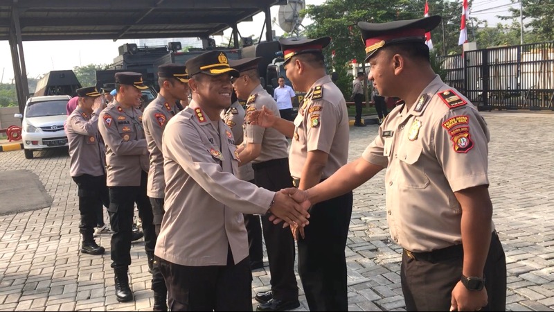 Polres Metro Bekasi Kota Gelar Upacara Kenaikan Pangkat Personel