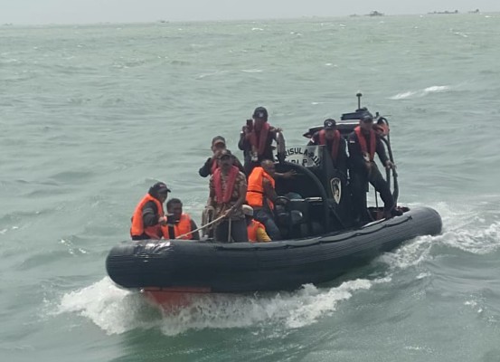 KM Permata Biru Tenggelam di Sumsel, Kapal KN Trisula P-111 Berhasil Selamatkan ABK