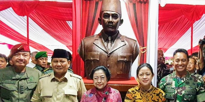 Megawati Resmikan Patung Bung Karno di Akmil Magelang, Didampingi Puan Maharani dan Prabowo
