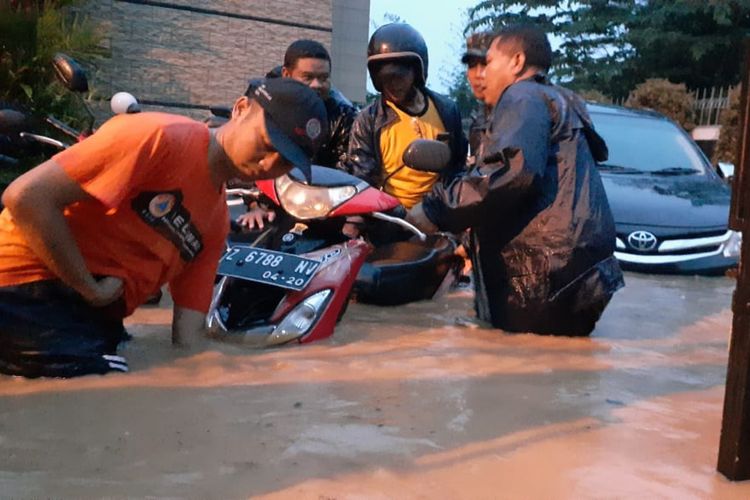 Banjir Rendam 2 Desa di Jatinangor