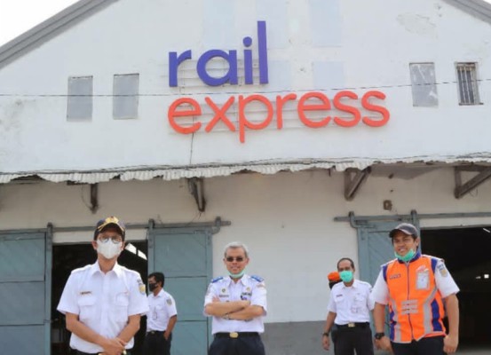 Cris Kuntadi: Angkutan KA Logistik Menggeliat di Tengah Pandemi Covid-19