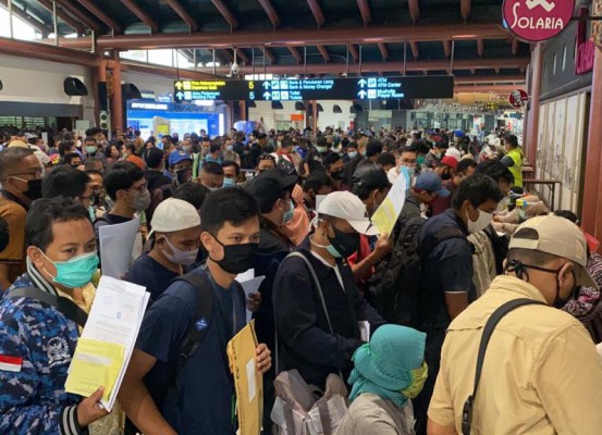 Operator Penerbangan Ini Kena Sanksi Pelanggaran PM 18 Tahun 2020