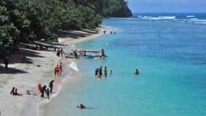 Pantai Pangandaran Dibuka, Wisatawan Wajib Bawa Hasil Rapid Test