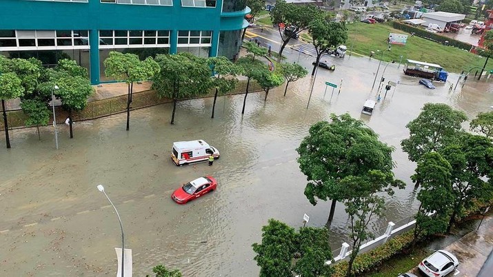 Singapura Dilanda Banjir Bandang 