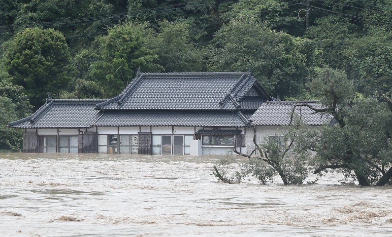 Banjir Terjang Jepang, 14 Orang Tewas