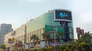 Pemilik Plaza Atrium Senen Digugat Pailit, Perdagangan Sahamnya Disetop BEI