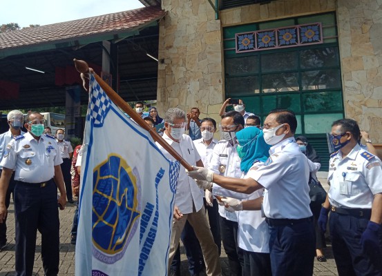 Kepala BPTJ Flag Off Uji Coba Operasi JR Connexion Trayek Sentul City-Blok M