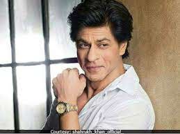 Shah Rukh Khan Unggah Foto Anak Berdoa saat Idul Adha, Netizen: Abram Akan Mencintai Agamanya
