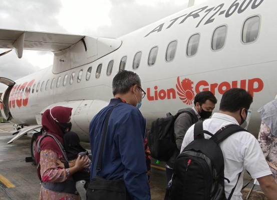 Sensasi Naik ATR-72 Wings Air dari Kendari ke Wakatobi di Tengah Pandemi Corona