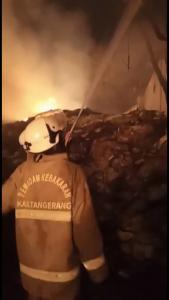 Terbakar Gudang Busa di Pasar Kemis Tangerang 