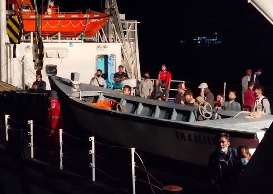 Kapal Ferry Angkut 56 Penumpang Kandas di Perairan Kepulauan Bangka Belitung