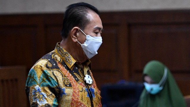Djoko Tjandra Menangis saat Bersaksi di Sidang Jaksa Pinangki