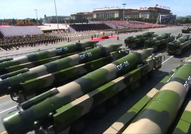 China Luncurkan 2 Rudal Penghancur Kapal Induk Usai Pesawat Mata-Mata AS Melintas