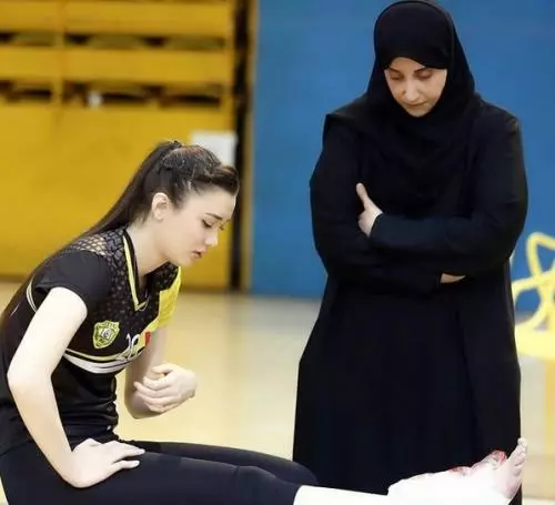 Ibunda Atlet Voli Sabina Altynbekova Menentang Sang Anak Menjadi Model