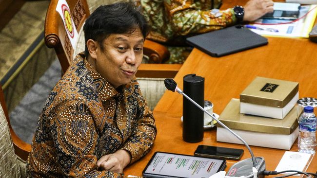 Menkes: Warga Sudah Divaksin Dapat Sertifikat Bebas Pergi Tanpa PCR
