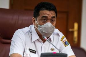 Penolak Vaksin Covid-19 Tak Dapat Bansos, Ahmad Riza Patria: Kalau di Jakarta Denda Rp 5 Juta