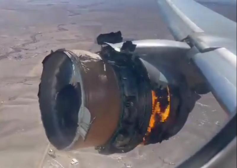 Angkut 231 Penumpang, Mesin Boeing 777 United Airlines Terbakar, Pesawat kembali ke Bandara Asal dengan Selamat