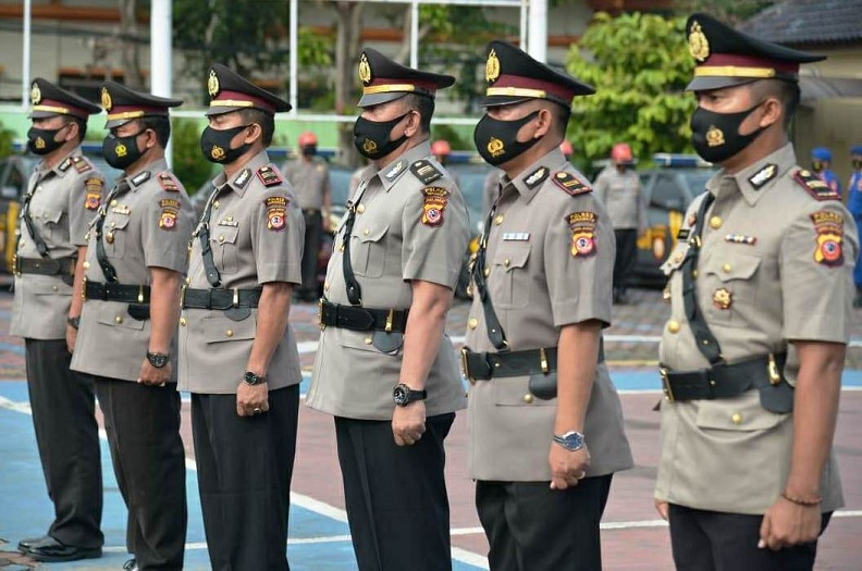 Jabatan 4 Kapolsek Jajaran Polres Indramayu Diserahterimakan