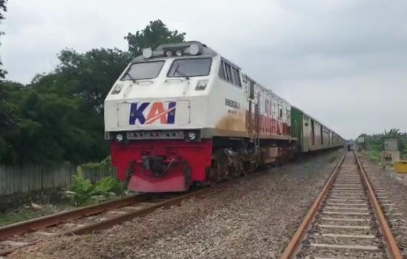 Rel Banjir, Perjalanan KA di Antara Jalur di Stasiun Kedunggedeh-Lemahabang Normal Lagi