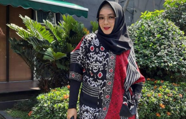 Rina Gunawan Meninggal Dunia, Melly Goeslaw: Orang yang Paling Rajin Ingatkan Aku Ibadah