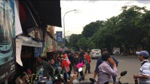 Jelang Libur Panjang, Ramai Penumpang di Agen Tiket Bus Bulak Kapal