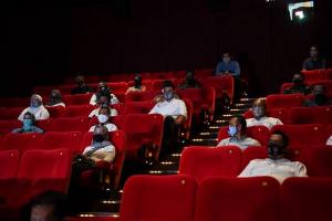 Seluruh Bioskop di Surabaya Diizinkan Buka 