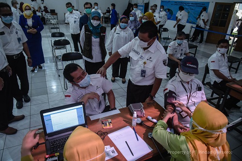Seluruh Manajemen dan Karyawan PT. Pindad (Persero) Tuntas Divaksin Hingga 8 April 2021