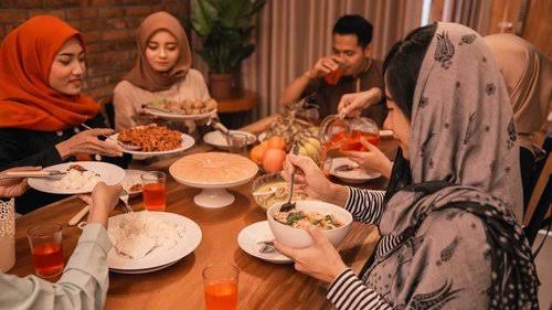 5 Tips Sahur Agar Tak Cepat Lapar Saat Puasa