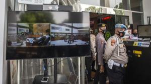 Dicecar Habib Rizieq, Saksi Kompak Sebut Massa Kerumunan Megamendung Spontan   