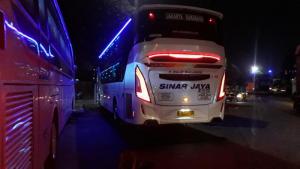 Ratusan Bus Sinar Jaya Angkut Ribuan Penumpang Mudik Lebaran Dalam Sehari