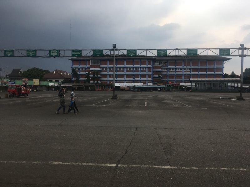 Imbas Larangan Mudik, Terminal Kota Bekasi Sunyi Sepi Sendiri