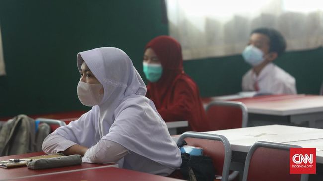 MA Batalkan SKB 3 Menteri Terkait Aturan Seragam Sekolah   