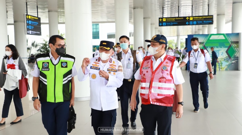 Kabadan Litbanghub Monitoring dan Evaluasi Pengendalian Mudik di Bandara dan Pelabuhan Banjarmasin