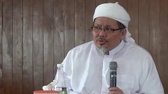 Jenazah Ustaz Tengku Zulkarnain Dimakamkan di Pekanbaru