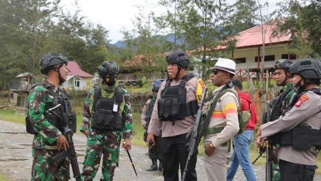 Baku Tembak TNI-Polri dengan KKB Papua, 2 Orang Tewas