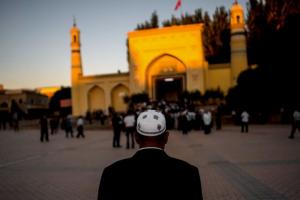 Ratusan Ulama Uighur China Diciduk Dalam Operasi di Xinjiang, Jadi Imam Salat Jumat, Didakwa `Ekstremisme`