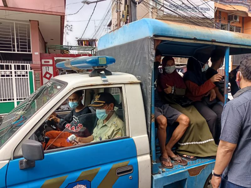 Tim Gugus Percepatan Penangan Covid-19 Kelurahan Kampung Rawa Datangi Sejumlah Rumah Kost dan Kontrakan Pasca Lebaran