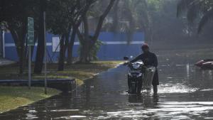 Hujan Deras Tadi Malam, Banjir Sempat Rendam Sunter hingga Ancol Jakut