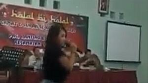 Viral Video Lurah-Camat di Sukoharjo Hadiri Halalbihalal Sambil Dangdutan