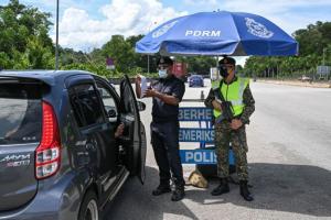Malaysia Berlakukan Lockdown Total, Warga Khawatir Bisnis Jadi Hancur