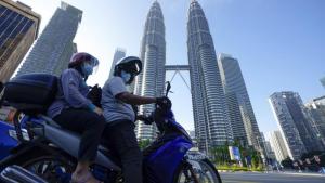 Harga BBM Resmi Naik di Malaysia