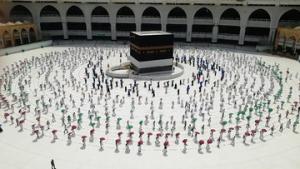 Intip Ongkos Naik Haji Indonesia & Malaysia, RI Lebih Mahal?
