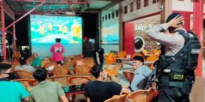 Nobar Piala Eropa di Lhokseumawe Aceh Dibubarkan Polisi, Penonton Jalani Tes Antigen