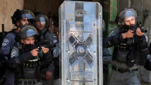Tentara Israel Serang Masjid Al Aqsa Usai Salat Jumat 