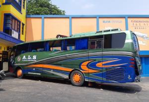  Bus ALS Bekasi-Medan Angkut `Kereta`, Ini Caranya!