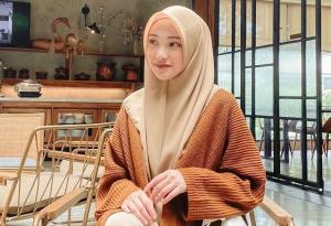 Cerita Mualaf Cantik Selebgram Julia Prastini: Dulu Benci Islam Sekarang Penghafal Alquran 