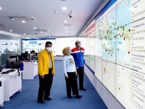 Dirut Pertamina Pantau Langsung dari PICC Penanganan Terbakarnya Tangki di Kilang Pertamina RU IV