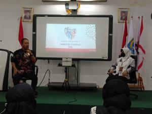 Sarasehan Hari Guru Nasional di SMAN 5 Jakarta