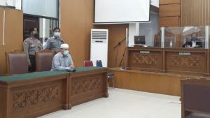 Ustadz Yahya Waloni Minta Hakim dan Kominfo Hapus Ceramahnya  
